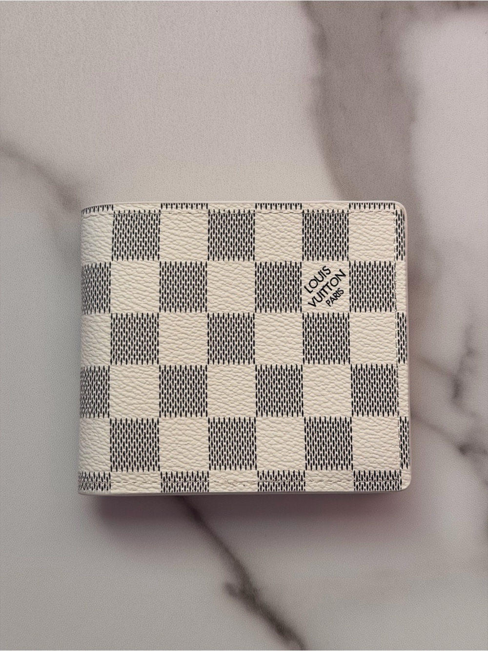 Louis Vuitton White and Gray Damier Azur Money Clip Wallet